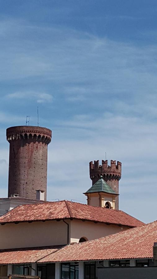 Ferienwohnung Torres Rojas Ivrea Exterior foto